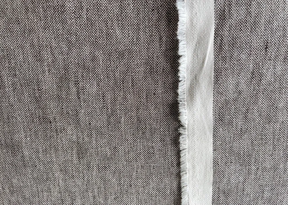 High-End Tweed Earthy Redwood & Snow White Linen (Made in Italy)