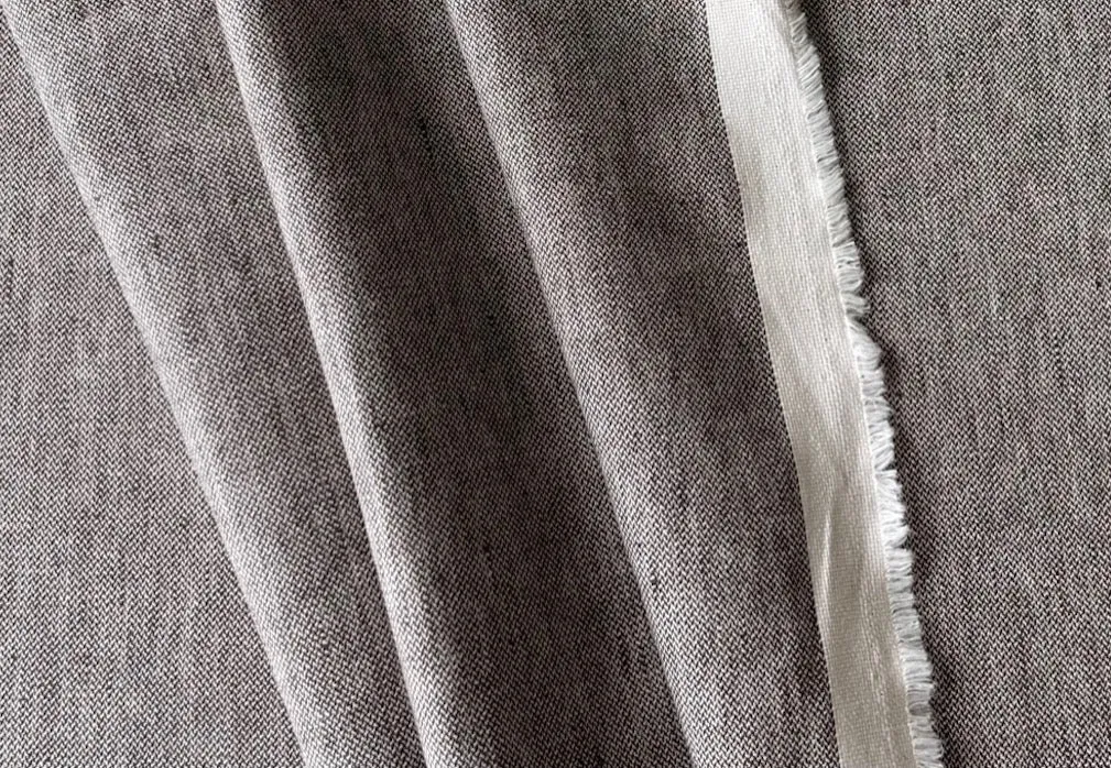 High-End Tweed Earthy Redwood & Snow White Linen (Made in Italy)
