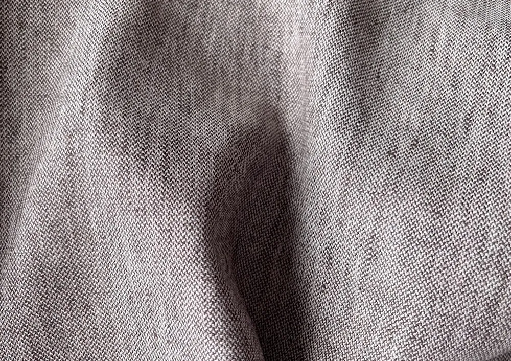High-End Tweed Earthy Redwood & Snow White Linen (Made in Italy)