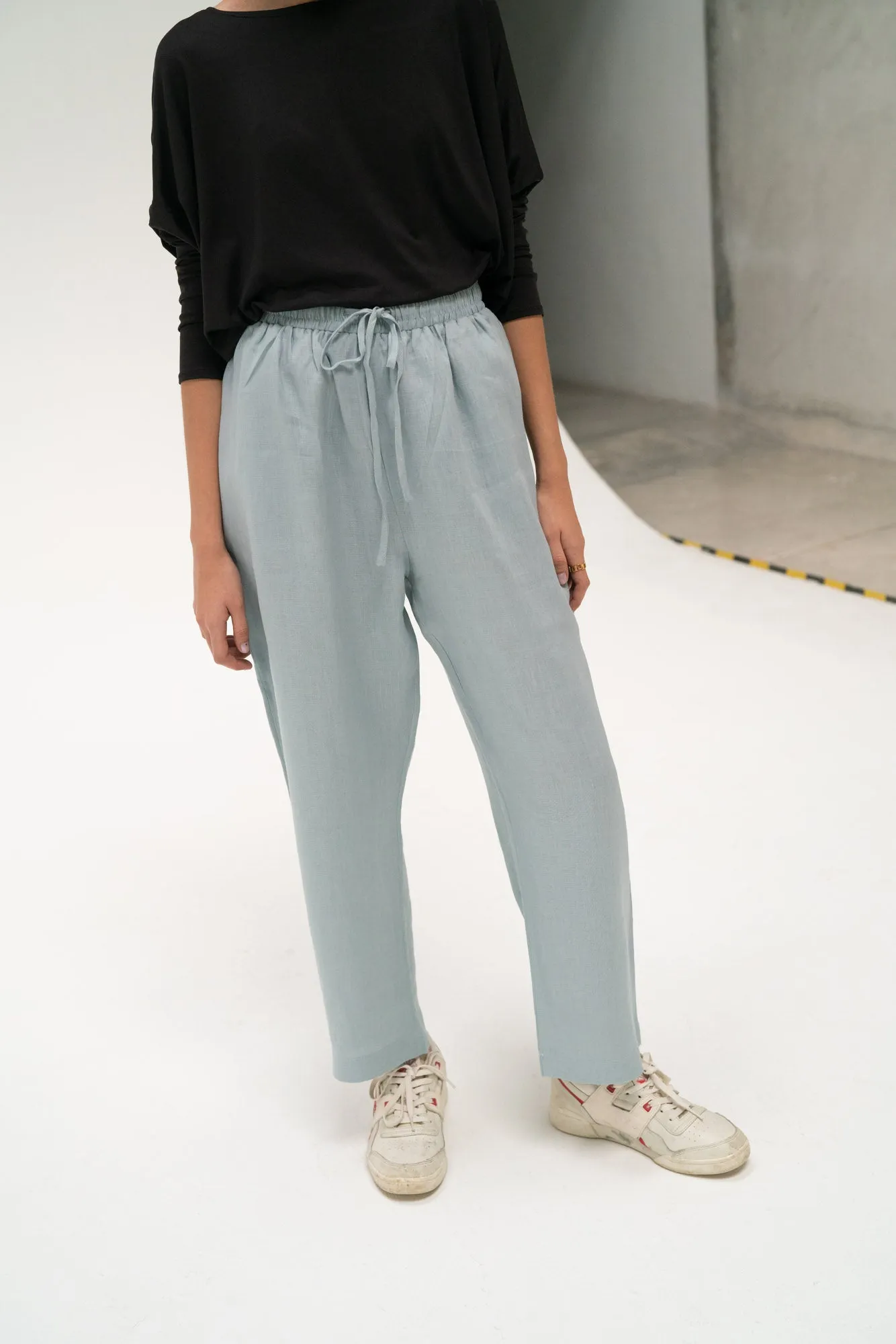 Zoe Linen Pants in Dusty Blue